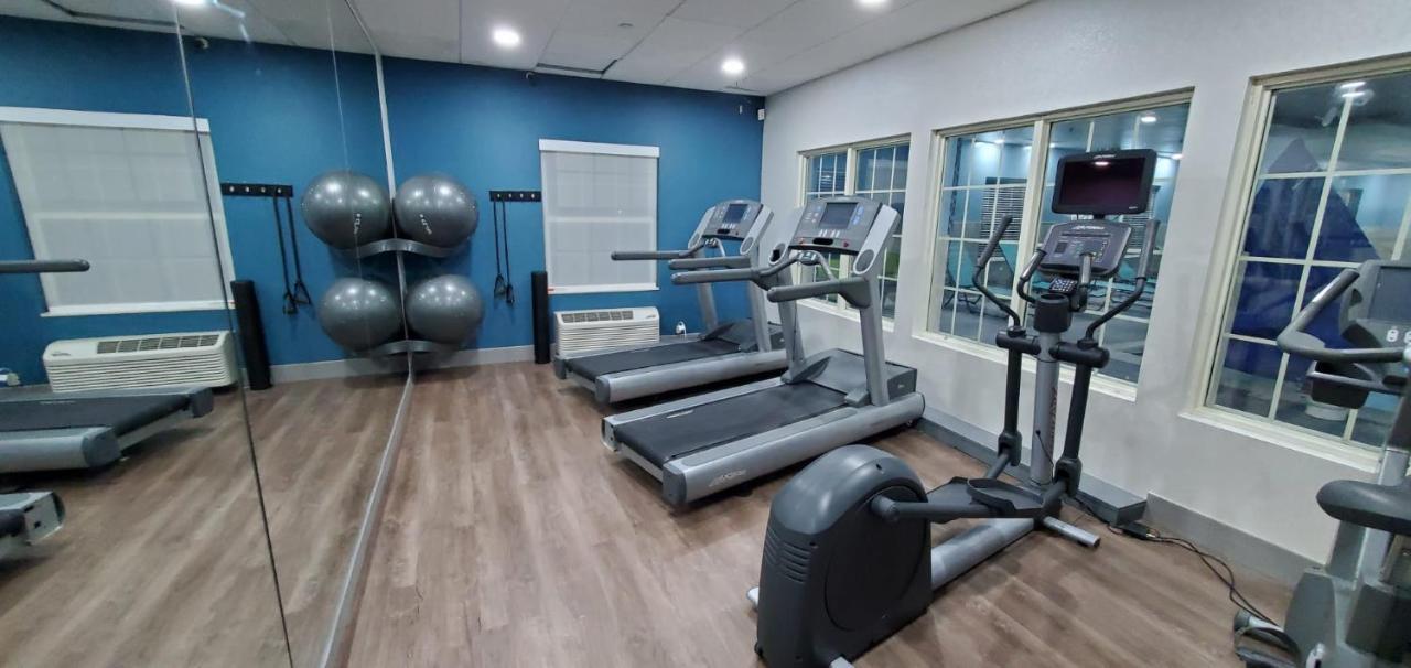 Holiday Inn Express & Suites Williamsburg By Ihg Ngoại thất bức ảnh