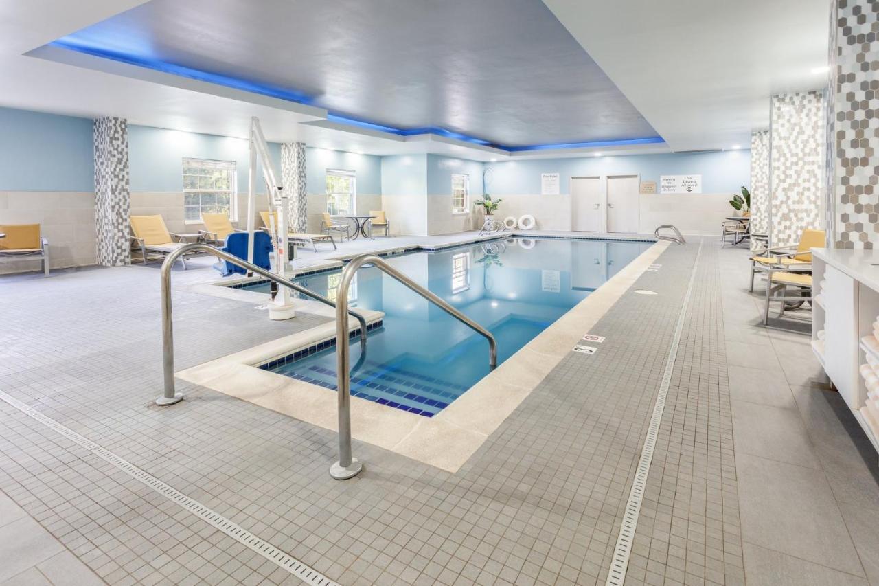 Holiday Inn Express & Suites Williamsburg By Ihg Ngoại thất bức ảnh
