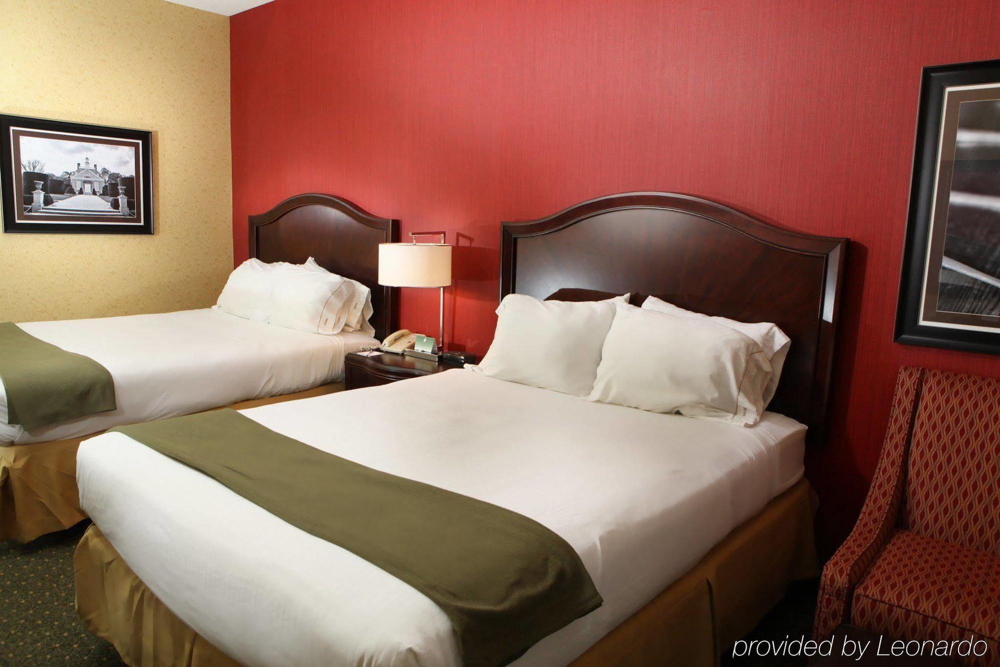 Holiday Inn Express & Suites Williamsburg By Ihg Ngoại thất bức ảnh
